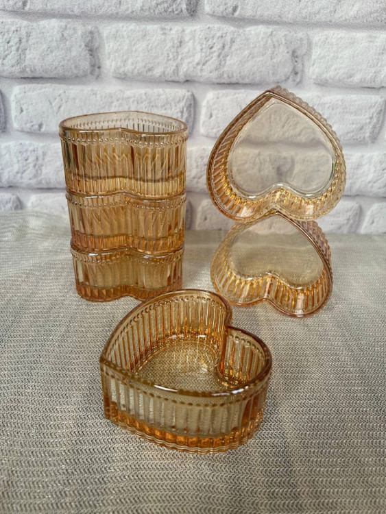 خرید ظرف آجیل و دسرخوری و بستنی خوری بلور مدل قلب