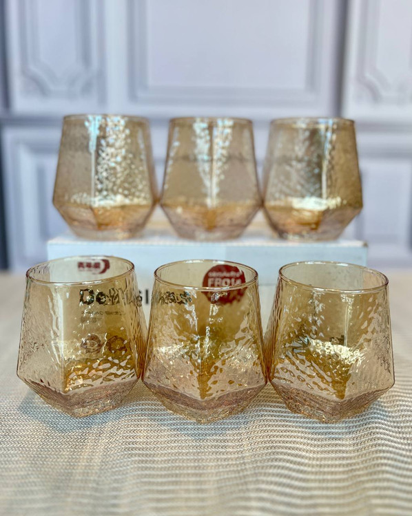 خرید لیوان چند ضلعی طرح دار رنگ شامپاینی برند دلی گلس deli glass