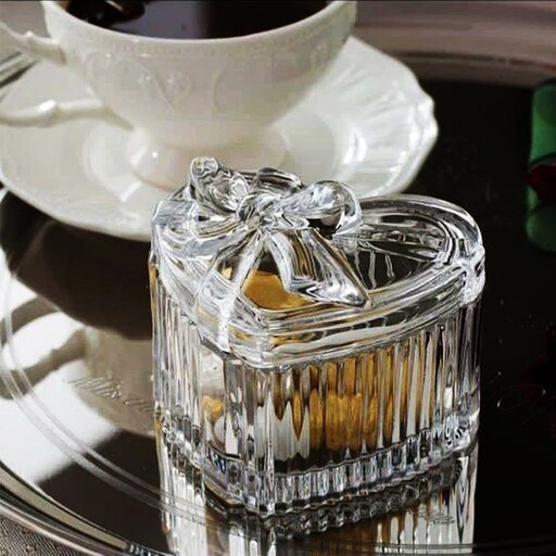 قندان و جا جواهر بلور طرح قلب برند دلی گلس deli glass