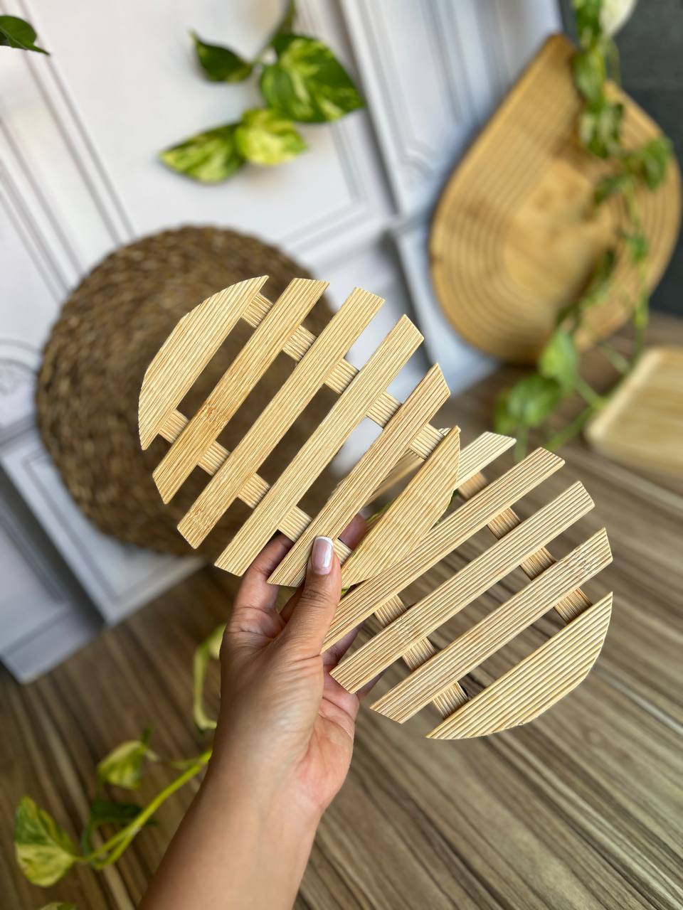 زیر قابلمه چوب بامبو