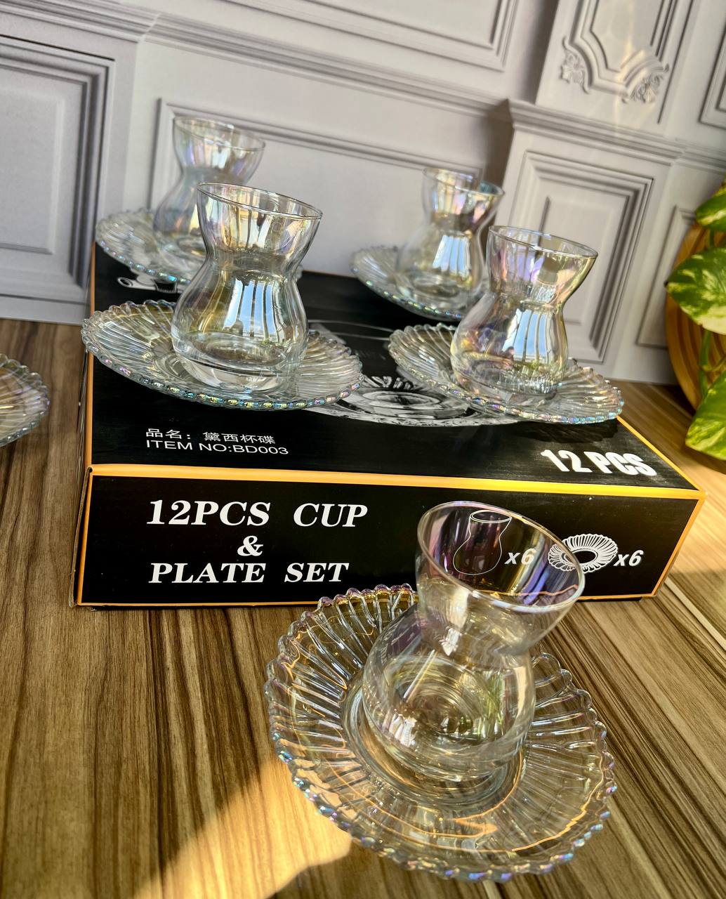 ست فنجان و نعلبکی کمر باریک هولوگرامی