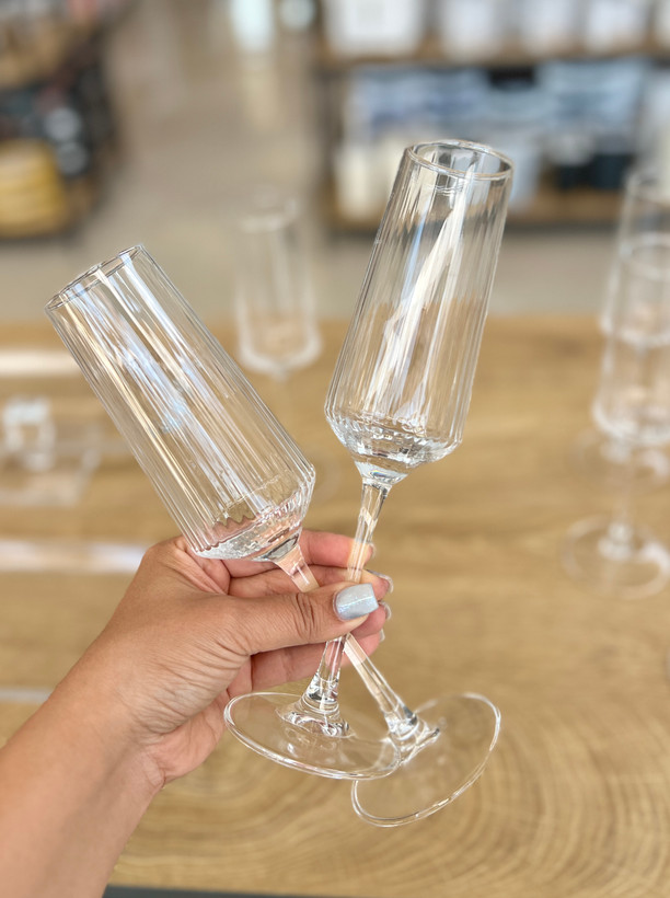 گیلاس خوری و جام شیار دار برند دلی گلس deli glass