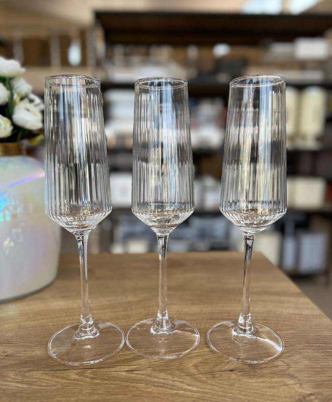 خرید گیلاس خوری و جام شیار دار برند دلی گلس deli glass