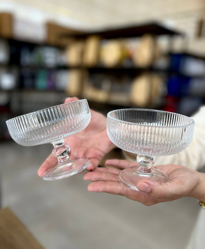 دسرخوری شیاردار پایه دار برند دلی گلس deli glass