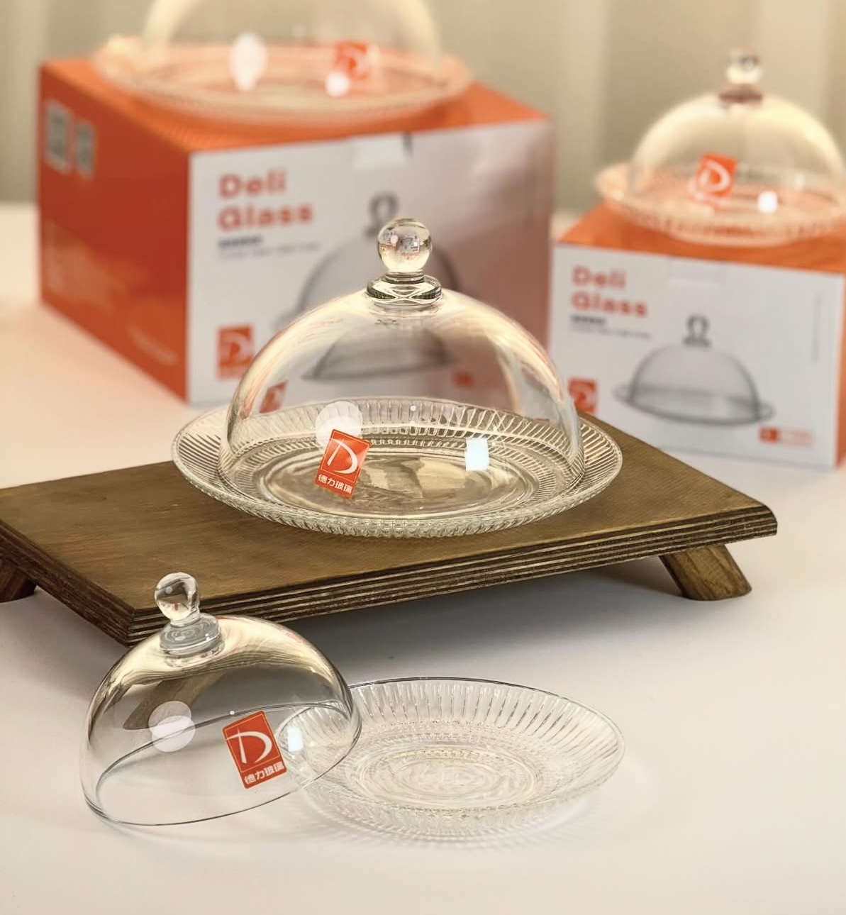 کیک خوری و ظرف درب دار برند دلی گلس deli glass
